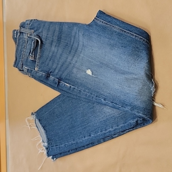 Old Navy Size 4 Ultra High Rise Super Straight Button Fly Jeans with Frayed Hem - Picture 1 of 15